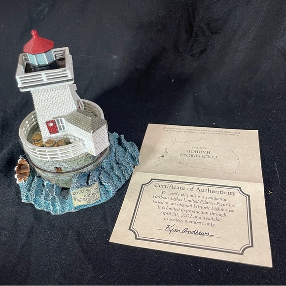 Harbour Lights, Cold Spring Harbor lighthouse - Picture 6 of 9